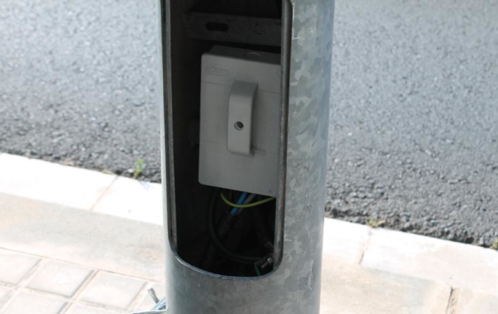 Sabadell aplica un sistema antirrobo de cable en el alumbrado público